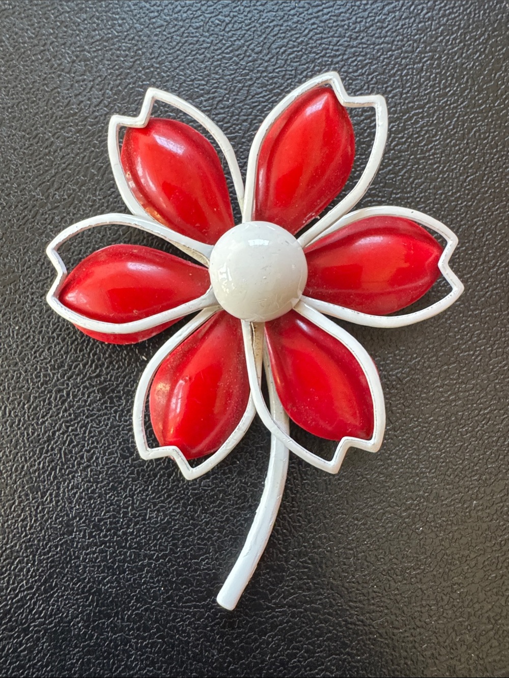 VTG 1960s Mod Enamel Flower Brooch Pin Red and White Flower Power